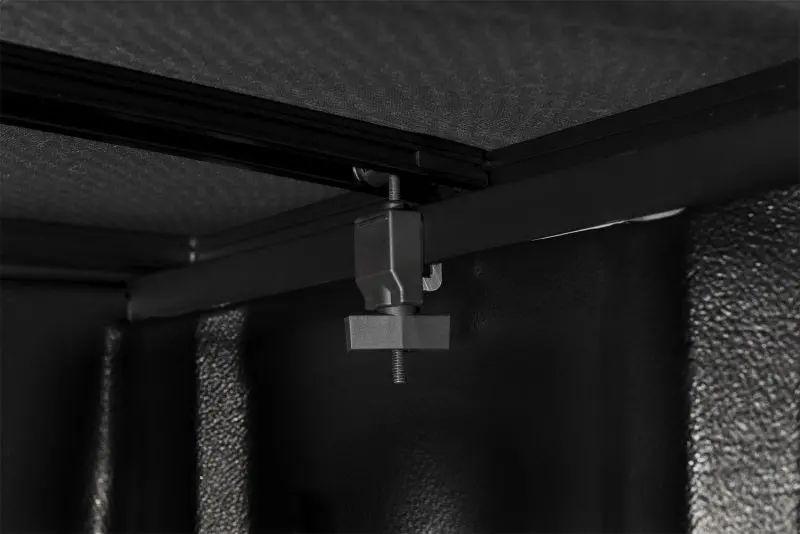 Extang Trifecta 2.0 Tonneau Cover For 2009–2011 Hummer H3T 2